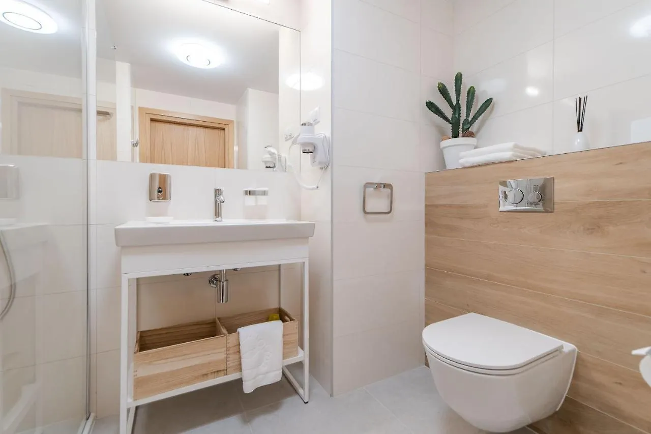 Seaside - Apartamenty Komfort, Widok Na Morze, Parking 코워브제크